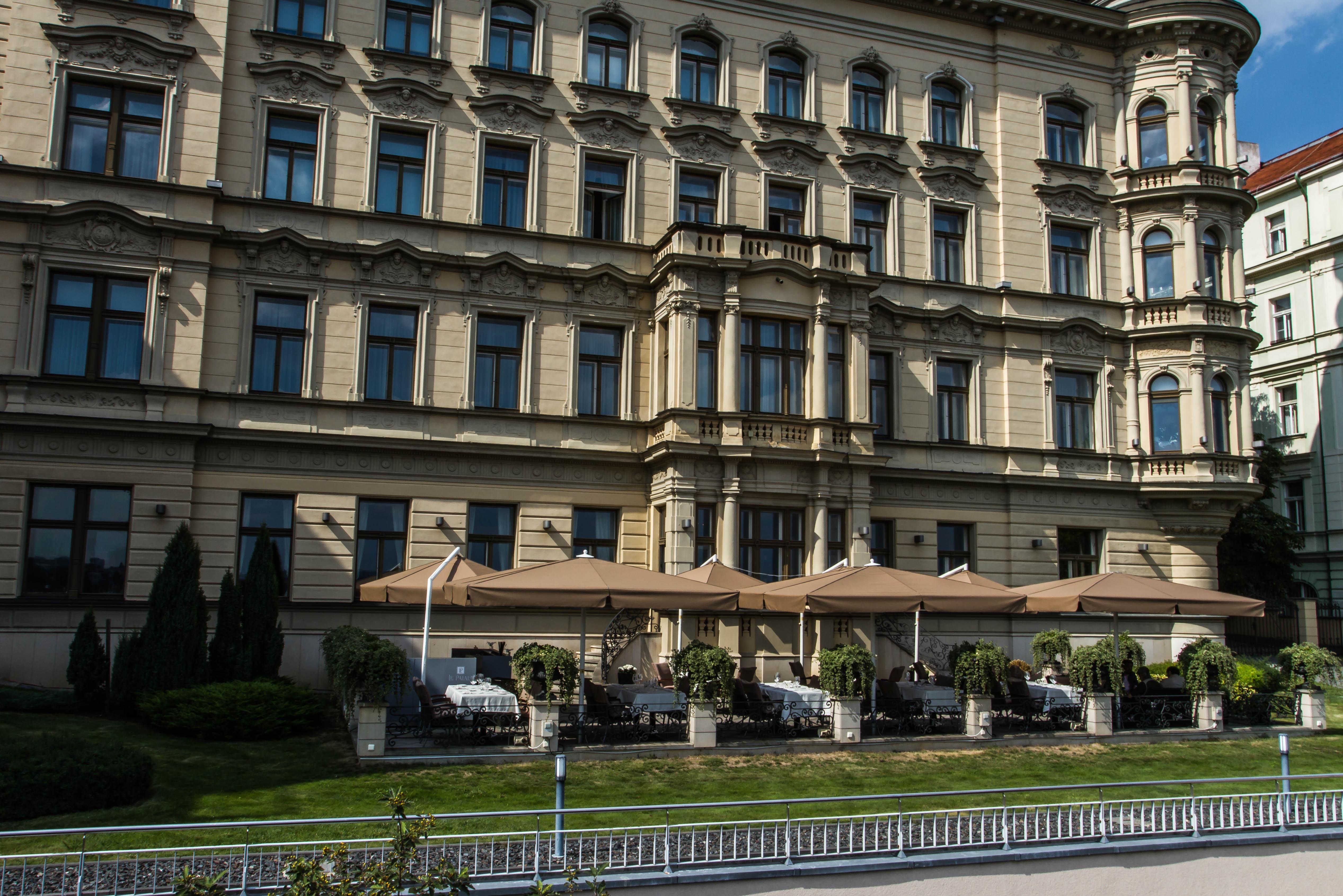 Le Palais Art Hotel Praga Exterior foto