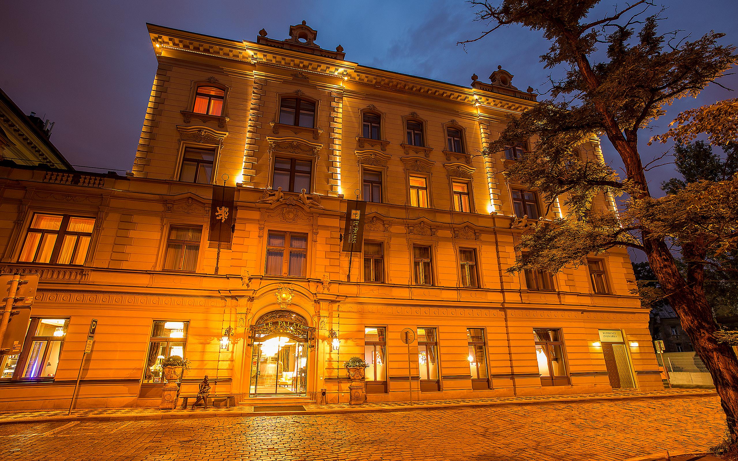 Le Palais Art Hotel Praga Exterior foto